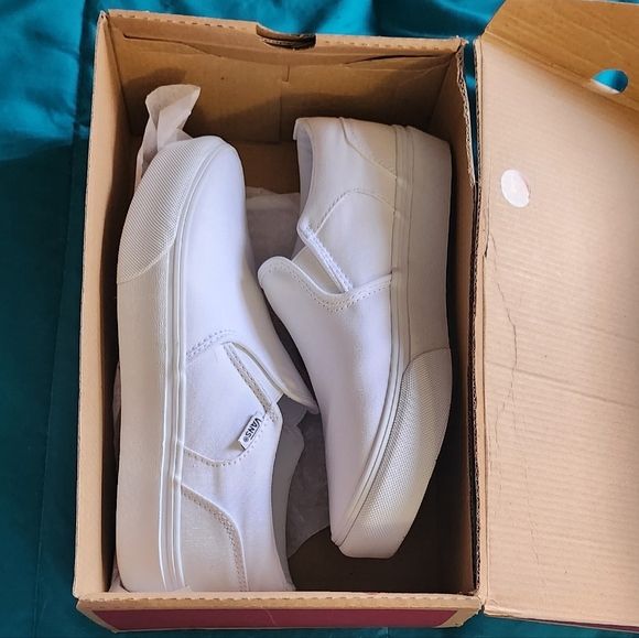 Platform vans brand new - Picture 2 of 4